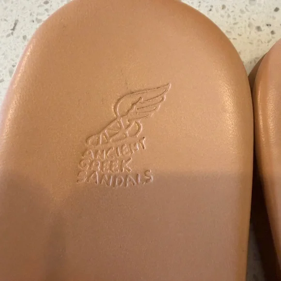 Ancient Greek Sandals Leather Toe-Loop Sandals in Tan - Women size 42/11m - Picture 2 of 6